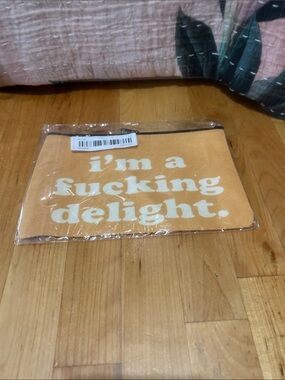 New I’m a delight zippered pouch